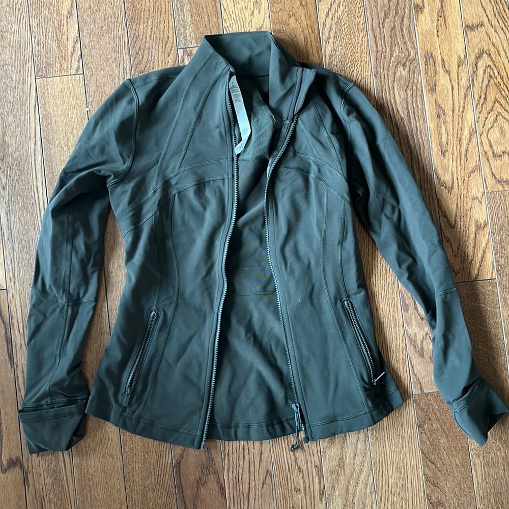 Lululemon Luon Define - Dark Olive - Size 6